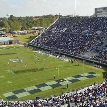 Short Walk To Jsu Stadium, Hospitals, And Bars In Fondren Jackson Eksteriør billede